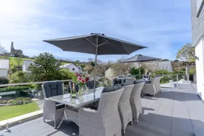Cottage with terrace, hot tub & garden | Beach view - Image 3