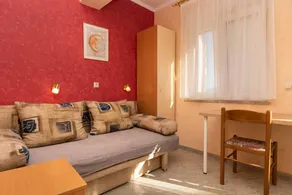 Holiday apartment with terrace, barbecue & garden | Beach nearby - Image 3