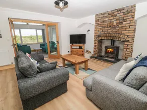 Children-friendly charming cottage with garden | Beach nearby - Image 3