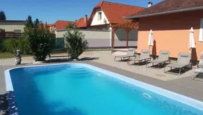 Holiday home with Pool and Internet - Image 5