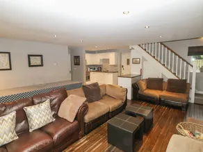 Child-friendly cottage with garden - Image 5