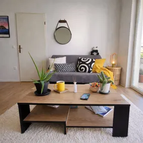 Child-friendly holiday apartment with terrace - Image 2