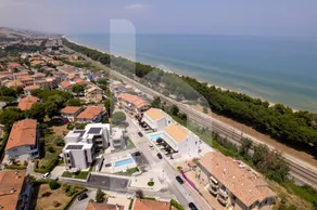 Apartment with pool | Water view - Image 2