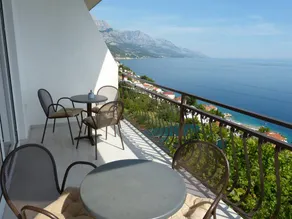 Holiday apartment with terrace | Beach view - Image 2