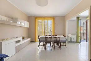 Holiday apartment with terrace - Image 2