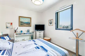 Seaside Guest Room – 500m from Beach, Non-Smoking - Image 2