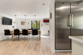 Holiday home with barbecue & terrace - Image 5