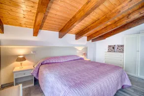 Beautiful house with garden & BBQ | Garden view | Suitable for remote work | Pet-friendly - Image 4