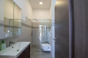 Apartment with terrace, barbeque & garden | Sea view - Image 4