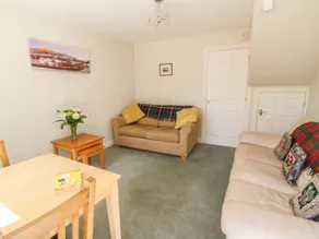 Cottage with garden & terrace - Image 5