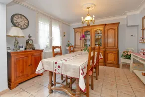 Lovely bed & breakfast with garden - Image 3