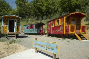 Agriturismo La Rovere: I carrozzoni Gitani - La Poiana e gli Ulivi - Image 3