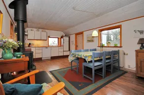 Holiday home with terrace - Image 4