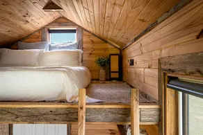 Idyllic Tiny House Loft with Amazing Surrounding Open Fields and Wildlife in Victoria, Australia - Image 3