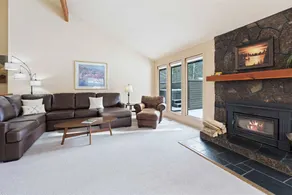 House with heated pool & jacuzzi - Image 3
