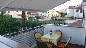 Apartment with 2 rooms for 4 persons - Image 2