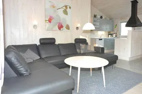 Charming house with sauna, barbeque & terrace - Image 3