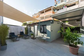 Beautiful studio with terrace - Image 2
