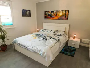 Apartment with barbecue & garden - Image 2