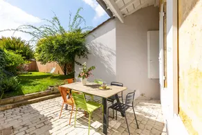 Maison de vacances avec internet haut débit, terrasse et jardin - Image 2