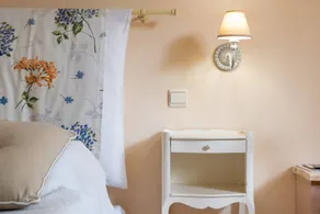Bed and Breakfast 'Le Mas Du - Chambre Loup' with Mountain View, Shared Terrace and Wi-Fi - Image 5