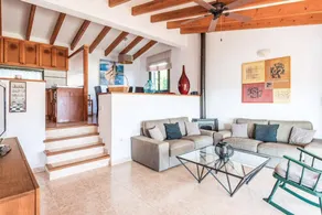 Villa with BBQ, terrace & private pool - Image 2