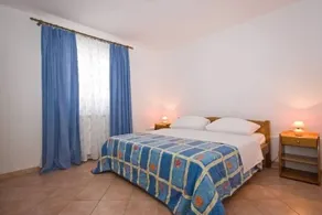 Flat with barbecue & terrace - Image 3