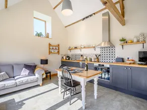 Cottage with garden | River view - Image 5