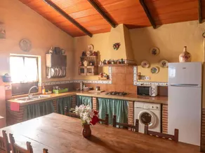 Appartement de vacances avec jardin, barbecue et piscine privée - Image 5