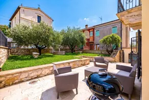 Family-oriented beautiful villa with garden, terrace & private pool | Mountain view | Pets are welcome - Image 4