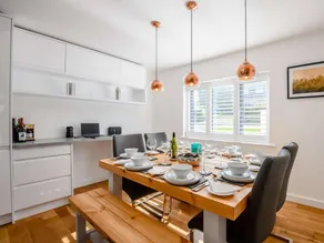 Wonderful cottage with barbecue, terrace & garden - Image 4
