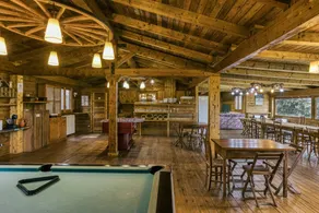 Holiday home with terrace, garden & pool | Mountain view - Image 3