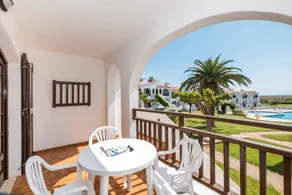 Child-friendly aparthotel with terrace, garden & pool | Sea view | Next to the beach - Image 4