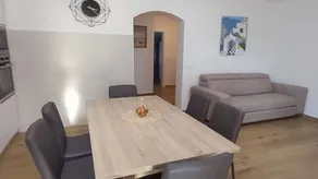 Apartment with terrace & private pool - Image 2