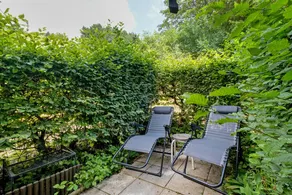Holiday apartment with pool & garden | Garden view - Image 4