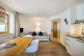 Apartamento con terraza y jardín | Vistas a la montaña - Image 5