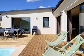 Ferienunterkunft mit Terrasse, beheiztem Pool und Grill - Image 2