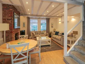 Child-friendly cottage with garden | Beach view | Close to the beach | Pets are welcome - Image 2