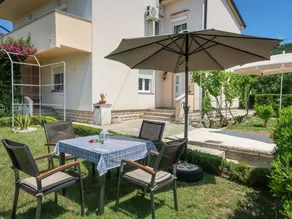 Atractivo apartamento vacacional con terraza, jardín y barbacoa | Se admiten mascotas - Image 2