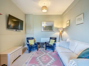 Family-oriented lovely cottage with garden | River view | Pet-friendly - Image 4