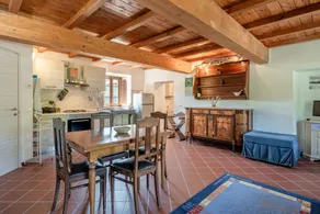 Apartment with barbeque & garden | Garden view - Image 3