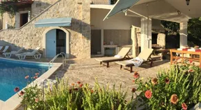 Villa with garden, terrace & barbecue | Sea view - Image 4