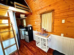 Cozy Pet-Friendly Lakefront Tiny Home with Kayaking & Scenic Views Near Eastland, Texas - Image 3