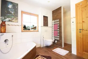 Charming house with terrace - Image 3