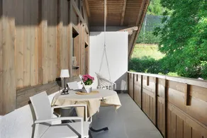 Apartamento vacacional apta para familias con jardín y barbacoa | Vistas al jardín | Perfecto para el trabajo en remoto - Image 4