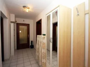 Apartamento con jardín, barbacoa y terraza - Image 5