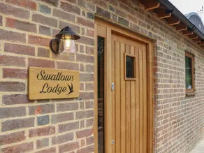 Cottage with garden & barbeque - Image 2