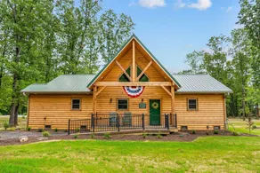 Authentic Log Cabin Near Big Cedar_Pvt HotTub_Daily Free Tickets_Bonus Loft - Image 4