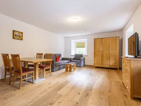 Flat with garden | Nature view - Image 2