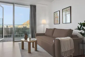 The Marina Suite Including 1x Free Private Parking Spot - Image 4